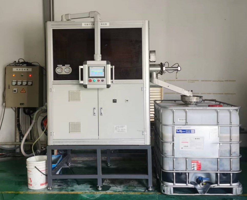 保靖县某机械有限公司ZQ-JJ-0.5T蒸汽低温结晶蒸发设备乳化液案例